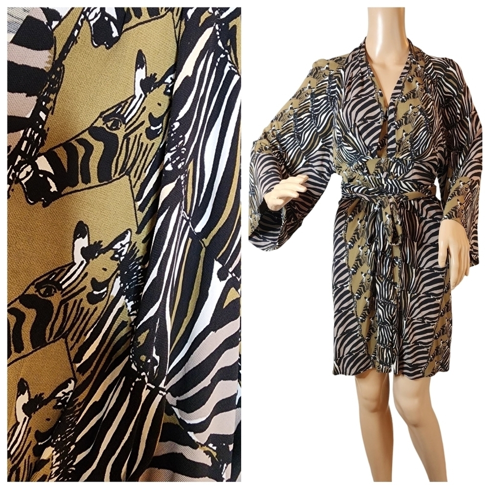 Banana Republic Issa London Zebra print kimono sleeve dress. Rayon. Size 0.